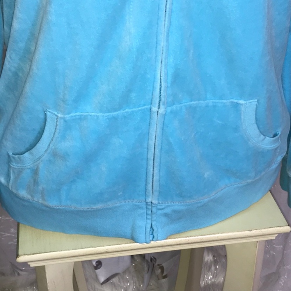 Turquoise velour jacket 🏃🏾‍♀️ - Picture 3 of 3